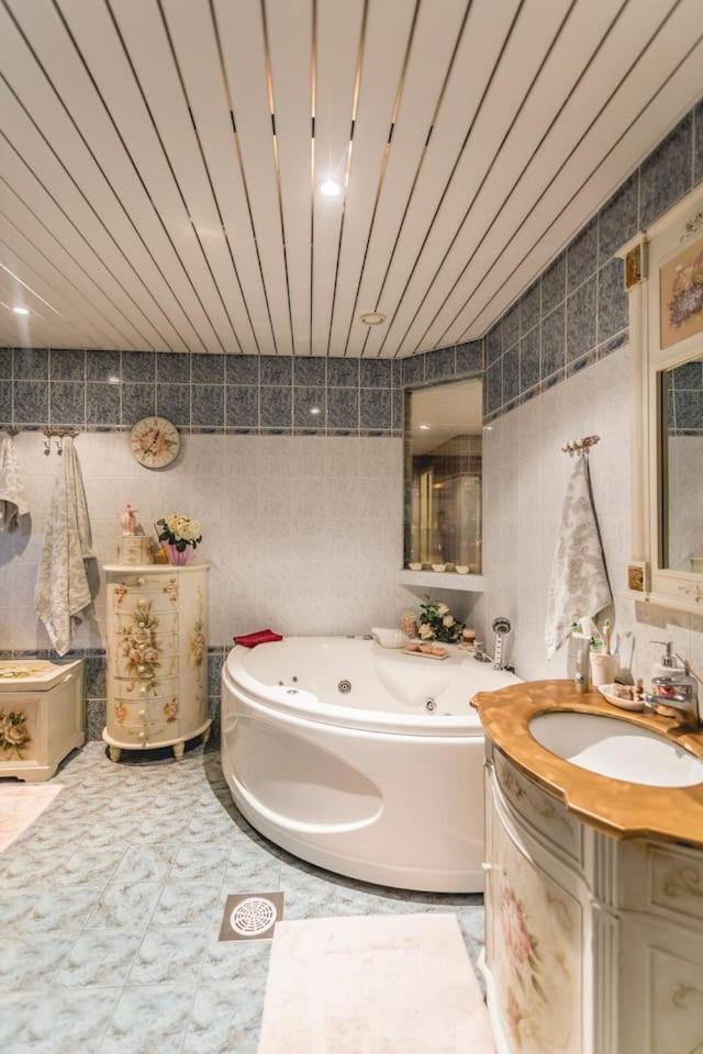 Апартаменты Raua 13 Тарту Экстерьер фото